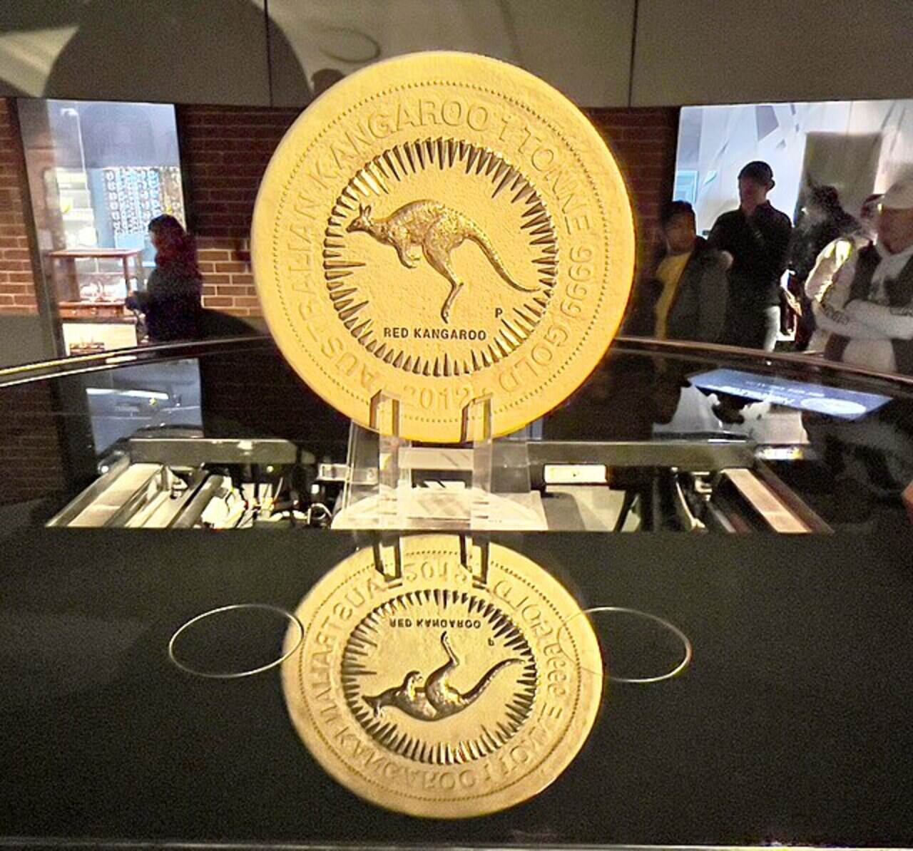 世界最大の金貨は1,000キロで、500,000ドル以上の価値があります