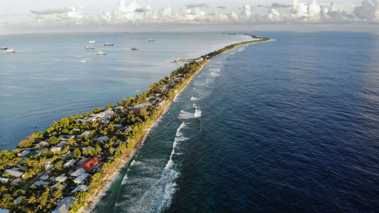Tuvalu  – 波の下に消えている国